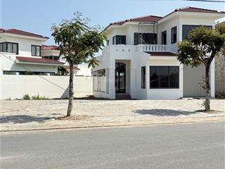 Bán biệt thự tại la maison de cần giờ, 11,5 tỷ, 379m2, giá cực chất 2 mặt tiền