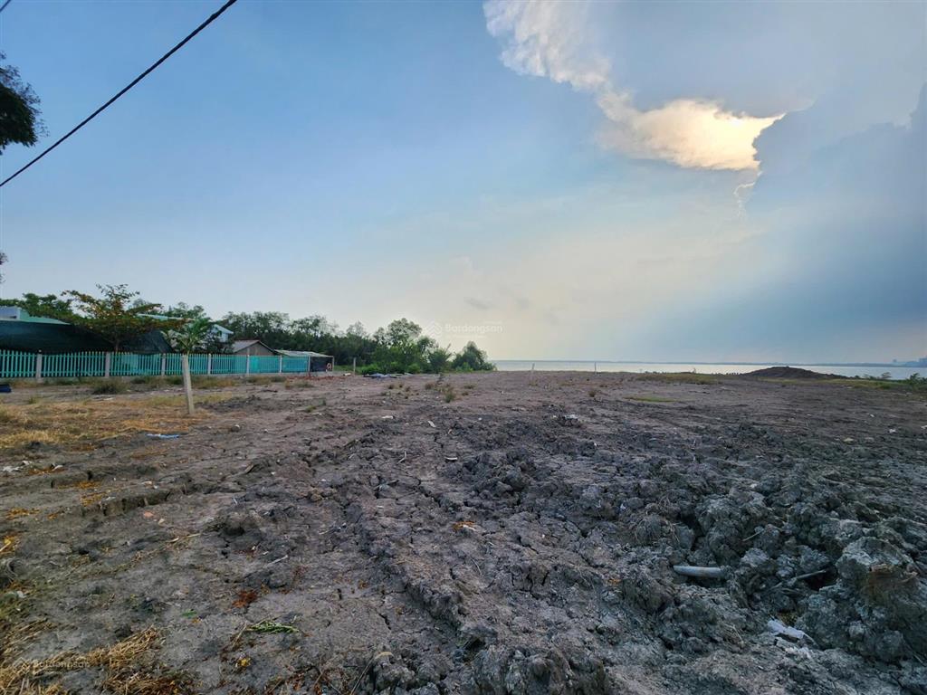 Bán gấp kho, nhà xưởng tại lý nhơn, cần giờ, 17,5 tỷ, 1800m2 đẹp, nhiều tiện ích