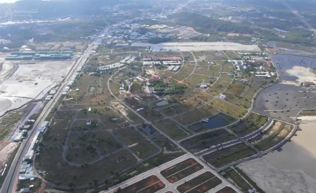 Đất tđc suối lớn  phú quốc  sổ hồng sẵn  công chứng ngay.