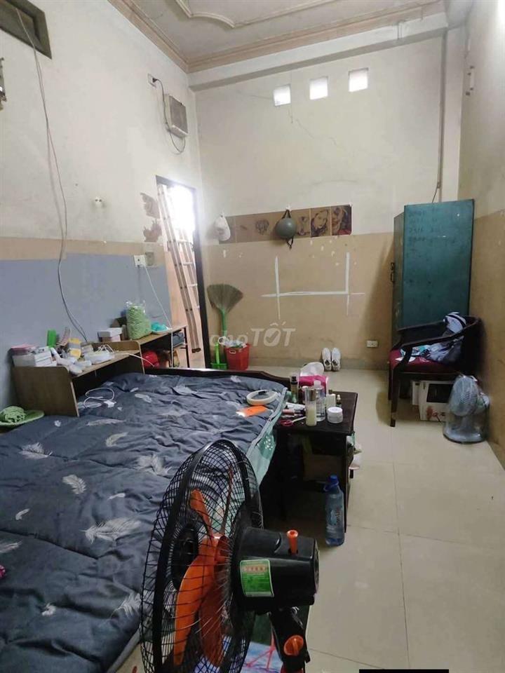 Cho thuê phòng tolet riêng,đường trường chinh,giá 1,5triệu