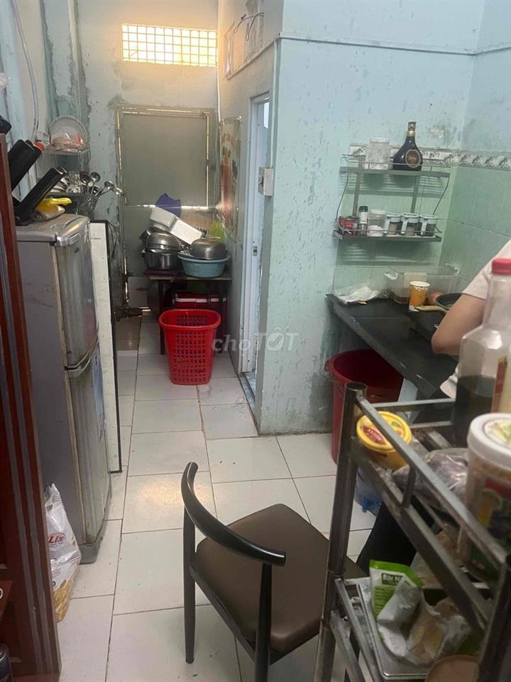 nguyên căn cách mạng tháng 8(3x18)1t1lung 1lầu 2p2wc