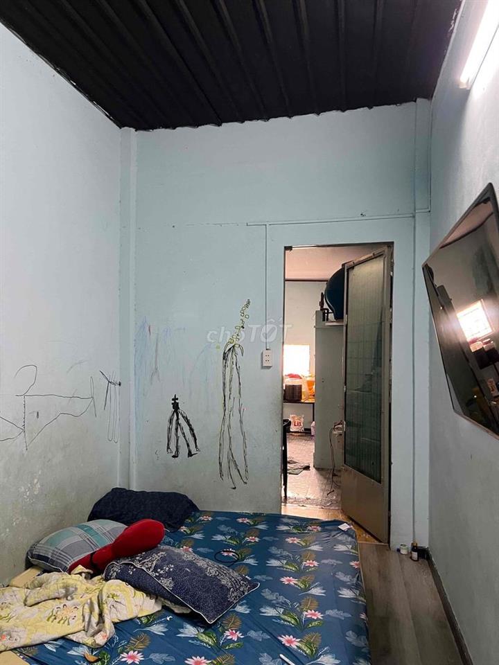 nguyên căn cách mạng tháng 8(3x18)1t1lung 1lầu 2p2wc