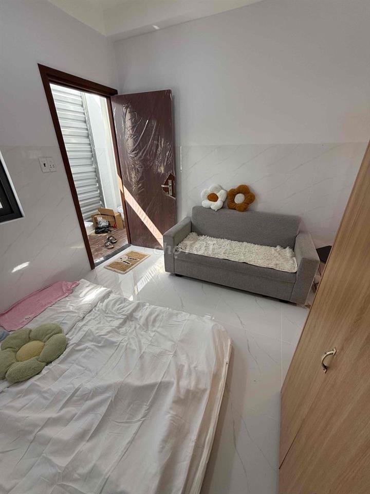 P mới 100% ở Vườn Lài giáp Gò Vấp, 3tr2-3tr9 csổ ban công k gác-có gác