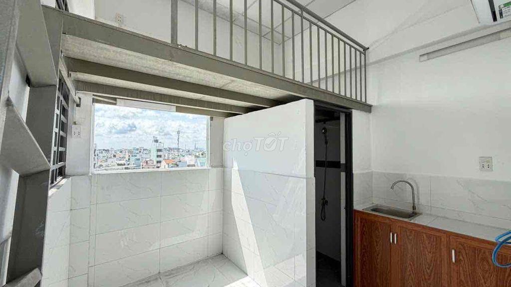 Phòng máy lạnh Free 2 xe 2tr8