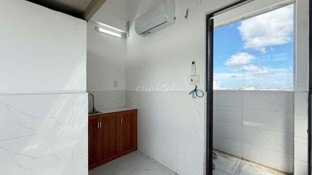 Phòng máy lạnh Free 2 xe 2tr8