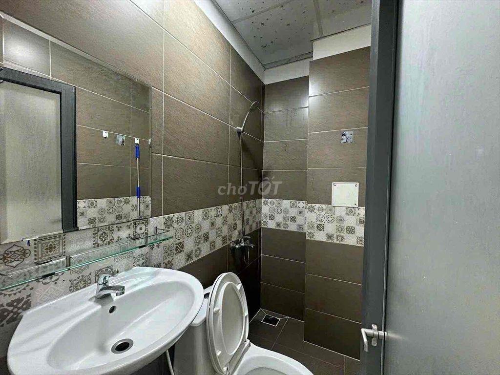 Studio cách IUH Nguyễn Văn Dung 900m 3tr8-3tr9
