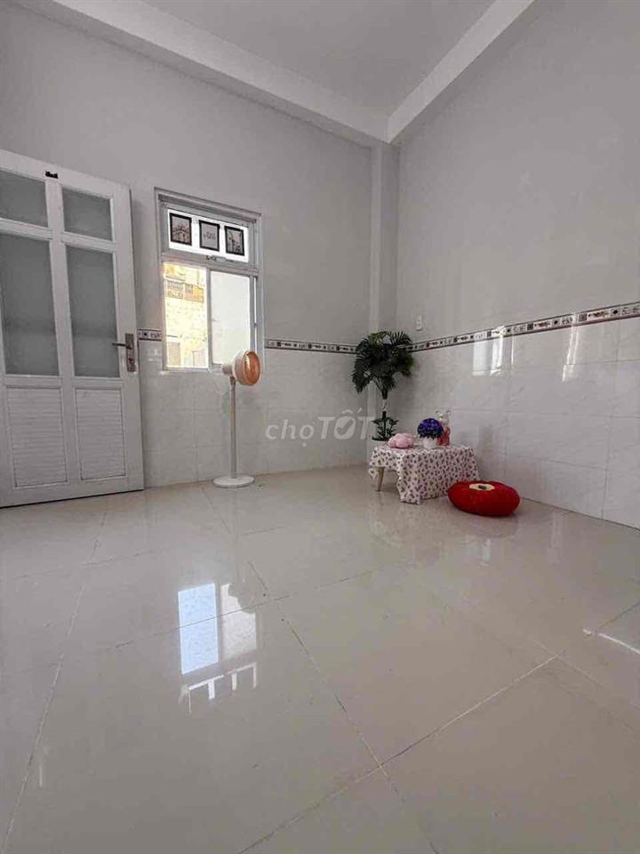 Studio máy lạnh 3tr5-3tr7-3tr9