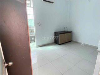 Studio máy lạnh 2tr8-2tr9