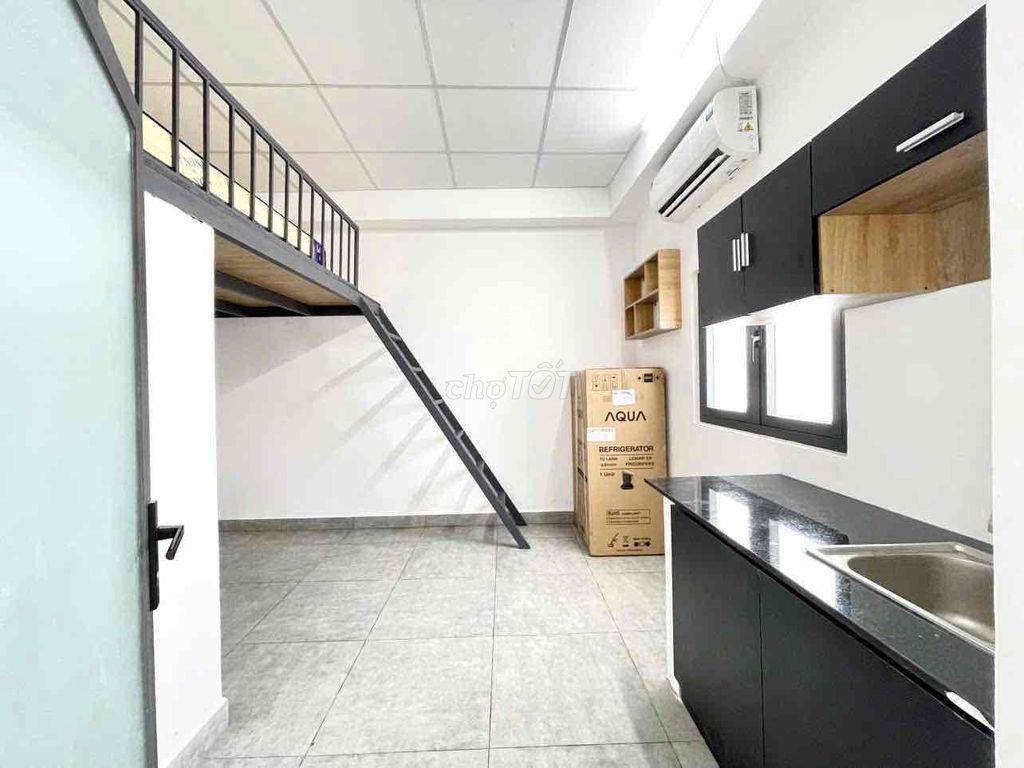 P Full nthat cửa sổ ban công 3tr9-4tr6