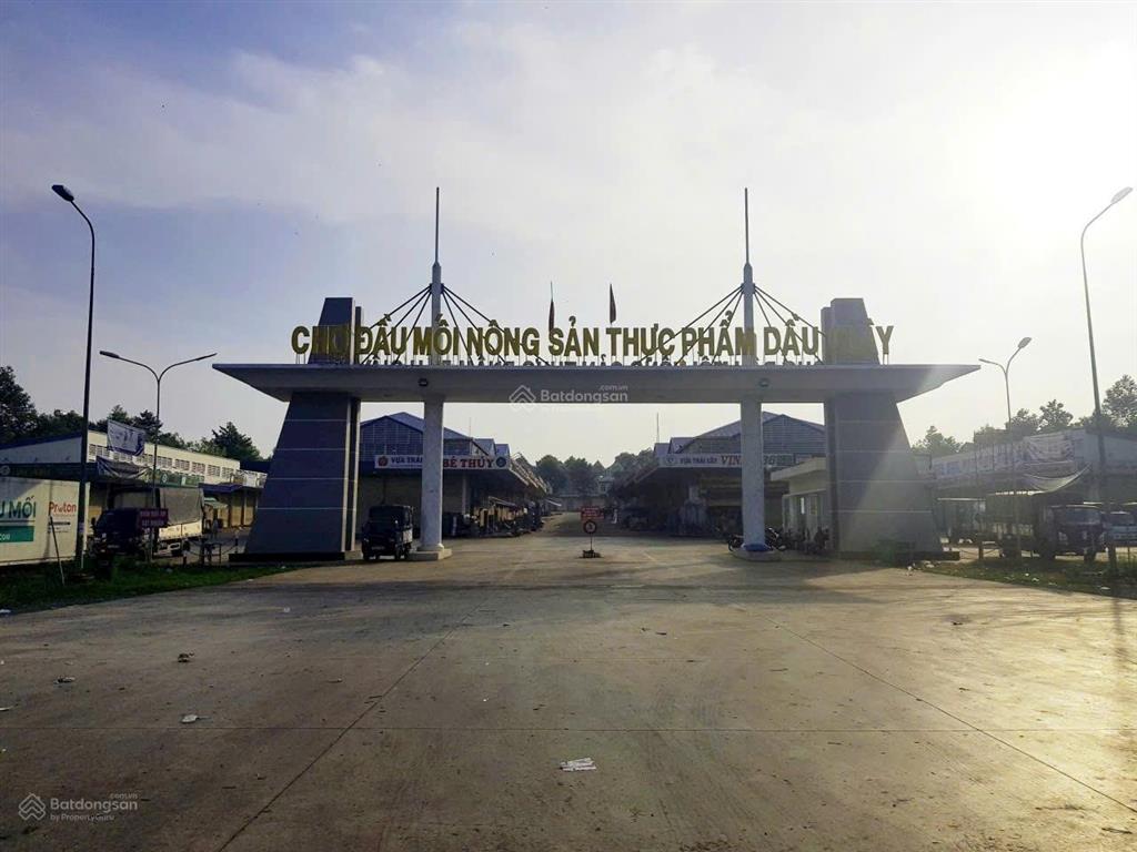 Cắt lỗ lô đất gần kcn dầu giây mặt tiền đường nhựa, lúc mua 1 tỷ 2, khu dân cư đông đúc.