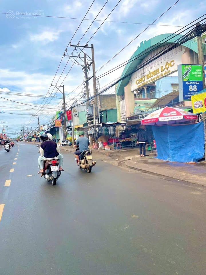 Bán đất xây dãy trọ, mặt tiền đường nhựa 10m, nhìn sang kcn dầu giây
