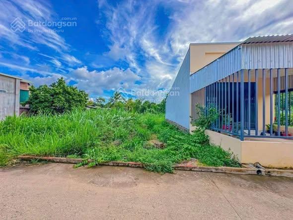 Kẹt tiền cắn răng bán lô đất vàng gần trung tâm hành chính dầu giây, 469 triệu  96m2.