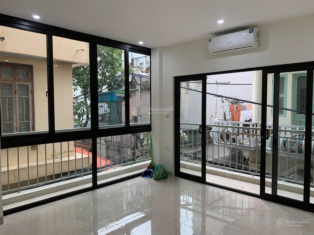 Cho thuê tầng 2 căn hộ 2 mặt tiền phòng studio cách đường trường chinh 200m ngõ thoáng