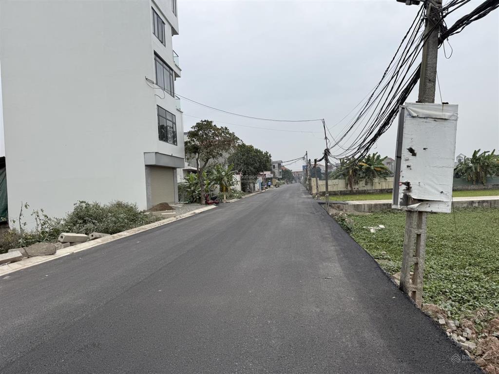 178.5m2 đất chiều đông mặt đường 10m áp phan  nghĩa trụ full tiện ích