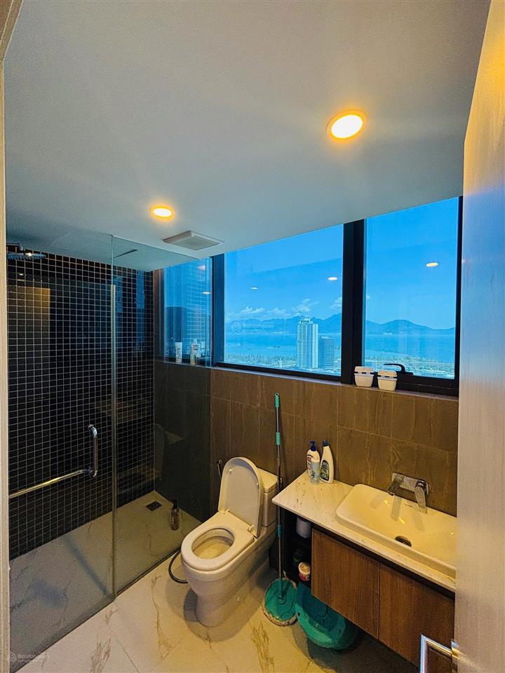 Căn góc 2pn  69m² trực diện sông hàn  full nội thất  sẵn sổ hồng