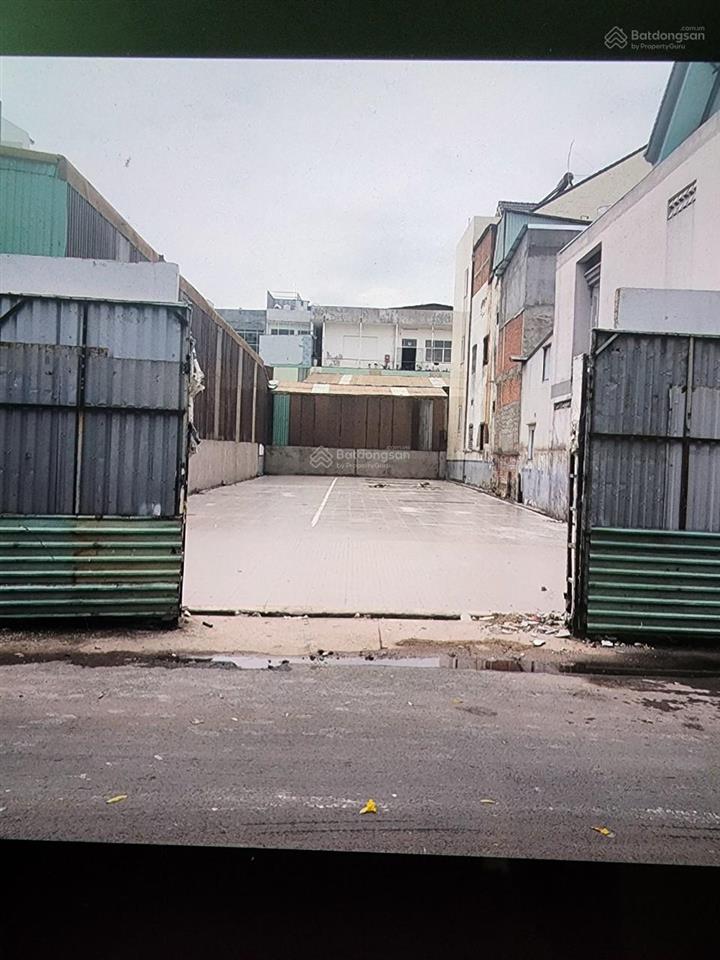 Giá đầu tư  giảm sâu bán nhanh 40 tỷ còn 28 tỷ, căn góc 2 mặt tiền đất biệt thự ngay mt ql 13