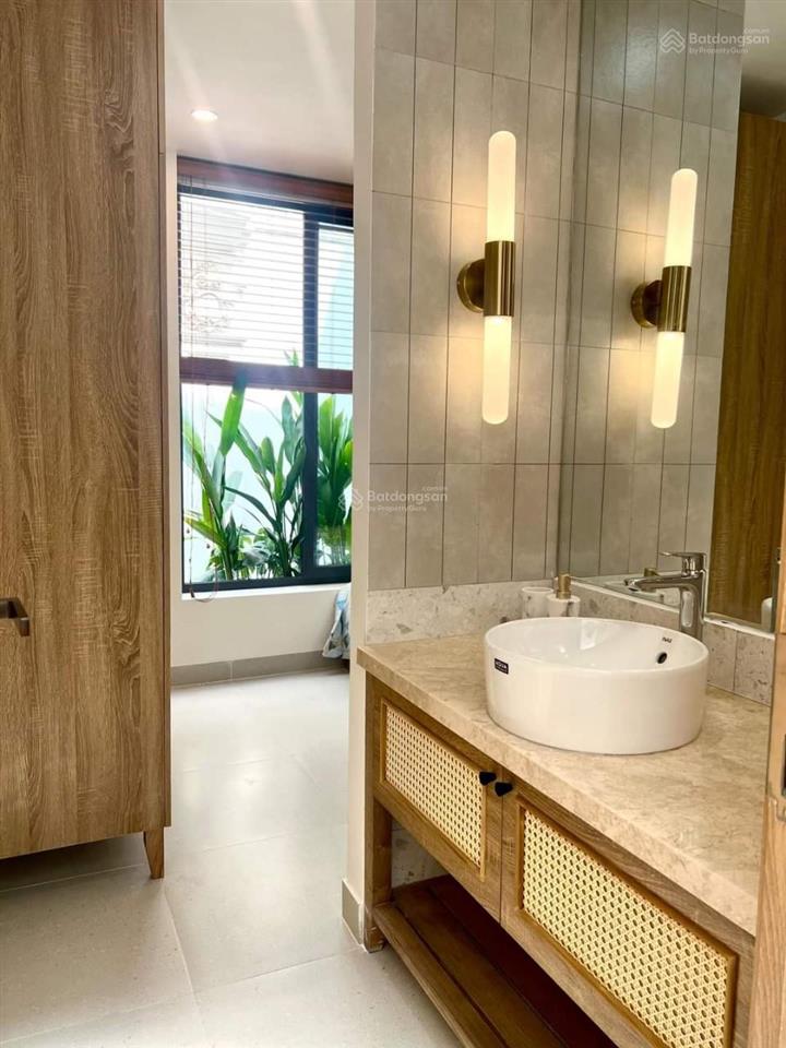 Nhà đẹp thích quảng đức hxh 3/, công viên nội khu, 3,5l, ngang 4m, gấp bán.  a khải 0961 707 ***