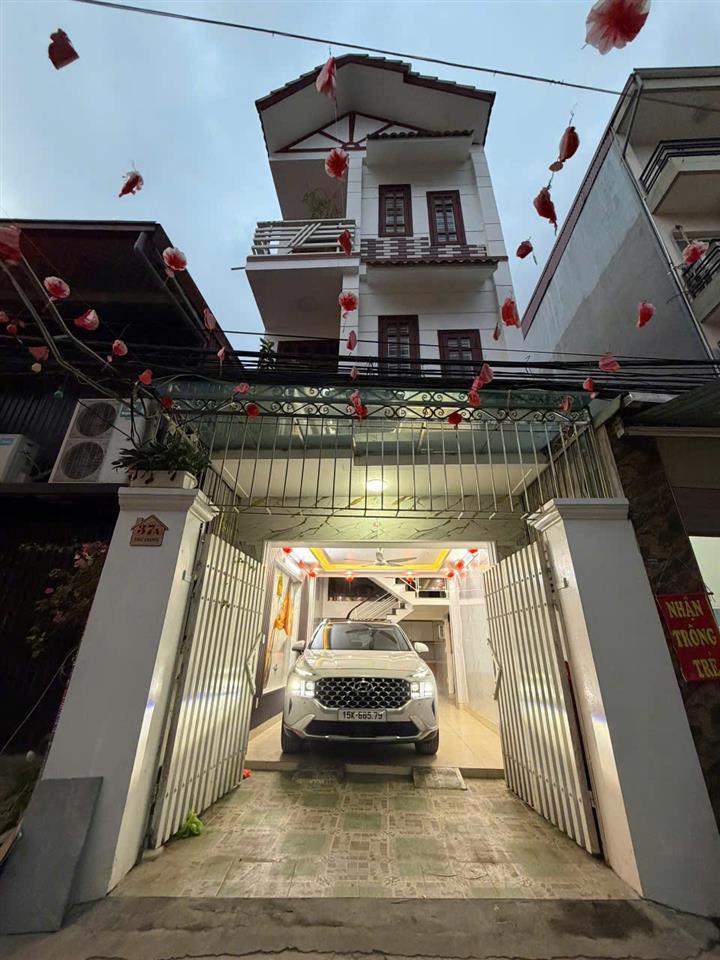 📍📍Nhà mặt đường Thư Trung - Văn Cao - 48m 4 tầng - Sân cổng riêng