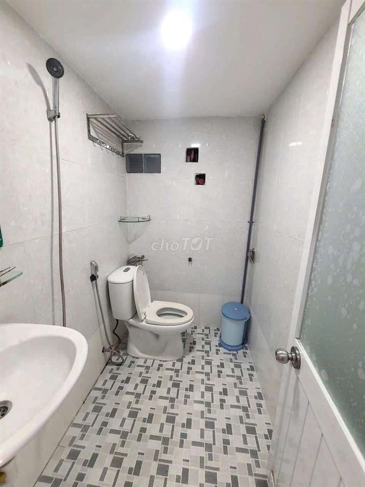 Nhà 4x10m lầu 2pn 2Wc. Quang Trung p10 Gò Vấp. Gần ngã 5