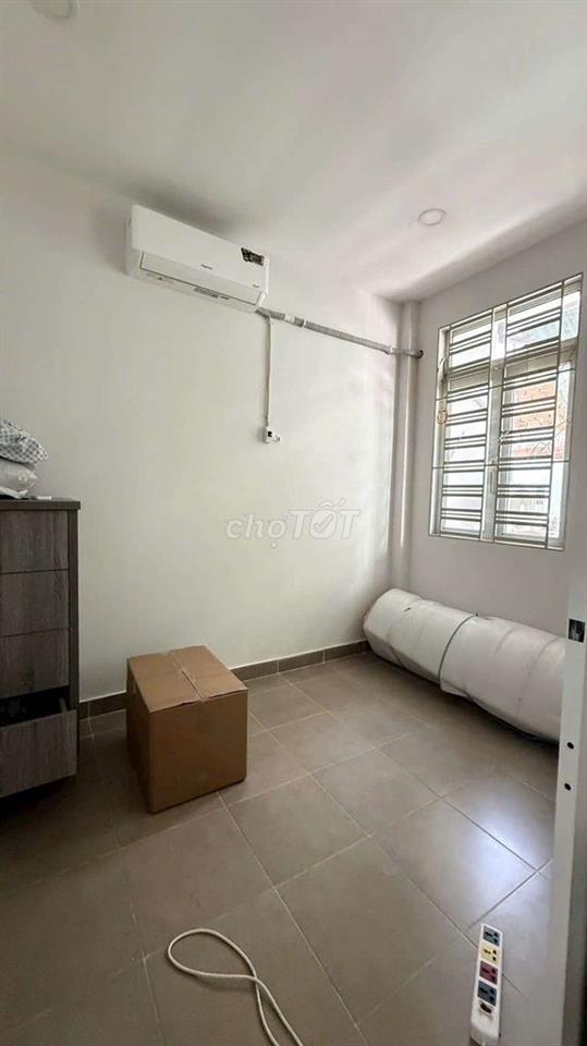 Nhà 4x10m lầu 2pn 2Wc. Quang Trung p10 Gò Vấp. Gần ngã 5