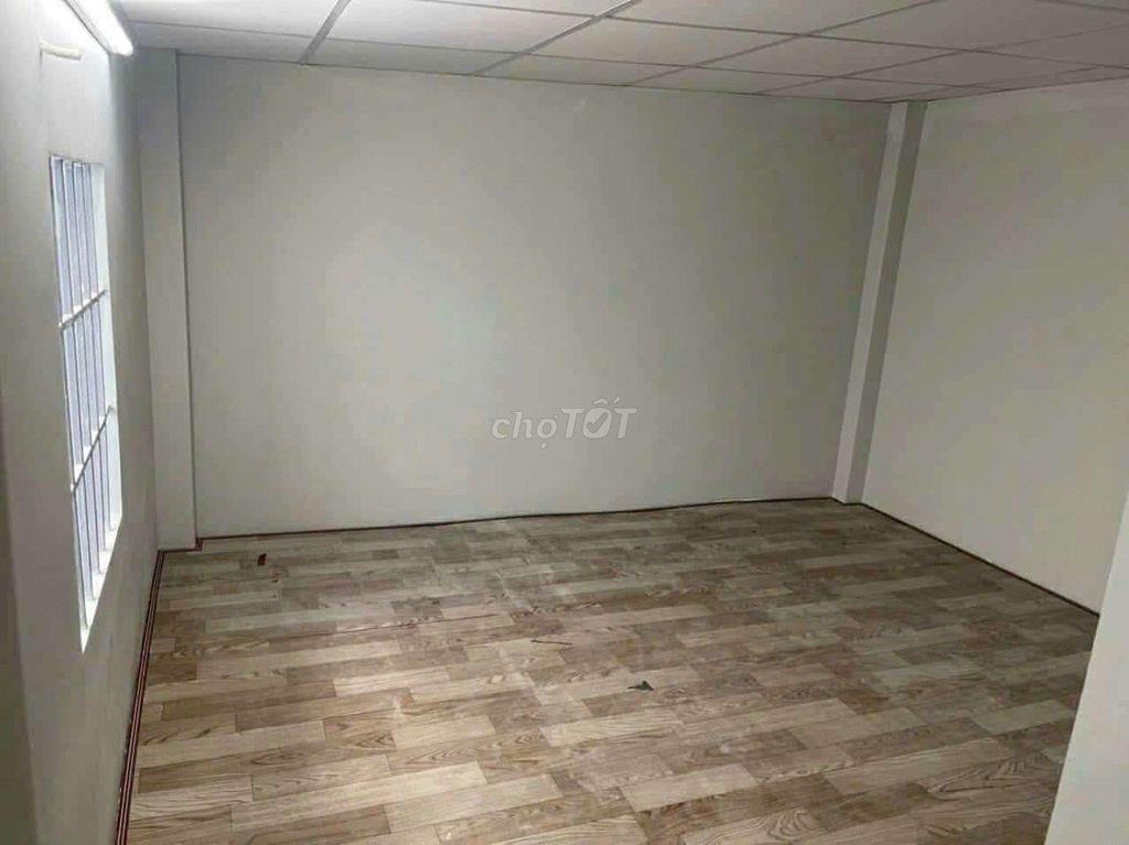 Nhà 4x13m lửng 3pn 1wc. Hẻm 1/ xe hơi thông Đường phạm văn chiêu gv