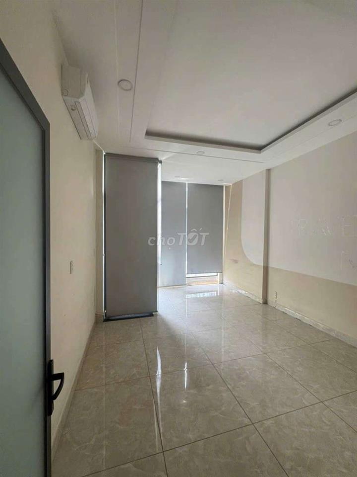 Mặt tiền Đs 3 p9 gv. 4x16m 3lầu 5pn 6wc thang máy. Kinh doanh ok