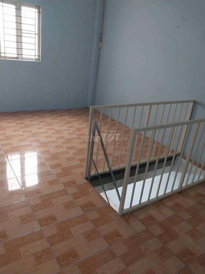 Phong4.5x6m lầu 1pn rộng rãi 1wc. Hẻm 22 ĐS 21 p8 Gò Vấp