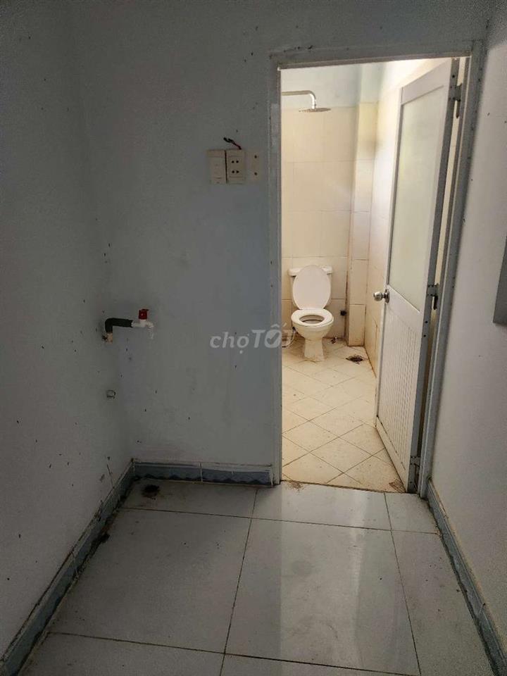 Nhà 8x4m lầu 1pn 2Wc. Đối diện EMART phan Huy Ích p12 Gò Vấp