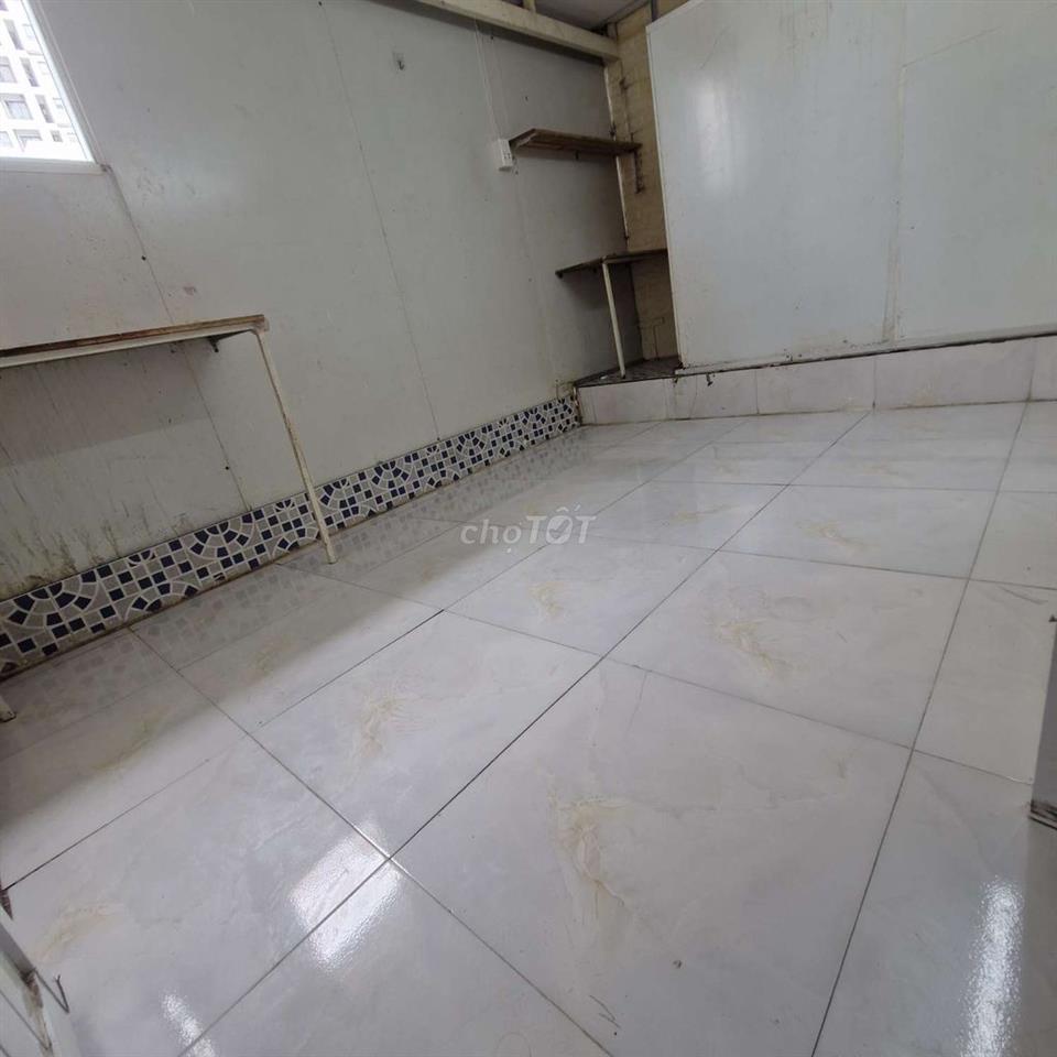 Phòng gác cao kế ĐH GIAO THÔNG VẬN TẢI