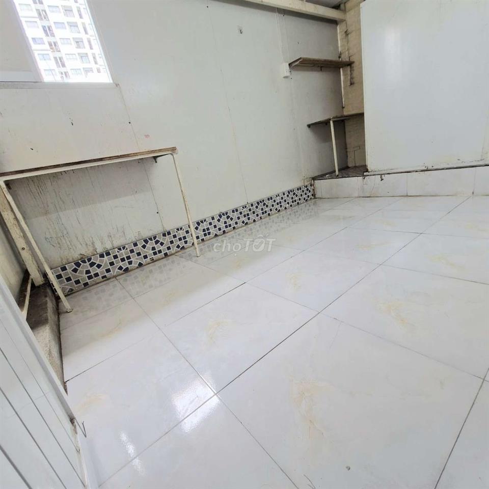 Phòng gác cao kế ĐH GIAO THÔNG VẬN TẢI