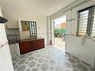 Phòng 25m2 mặt tiền hẻm 137  Ung Văn Khiêm gần D2, gác cao thẳng người