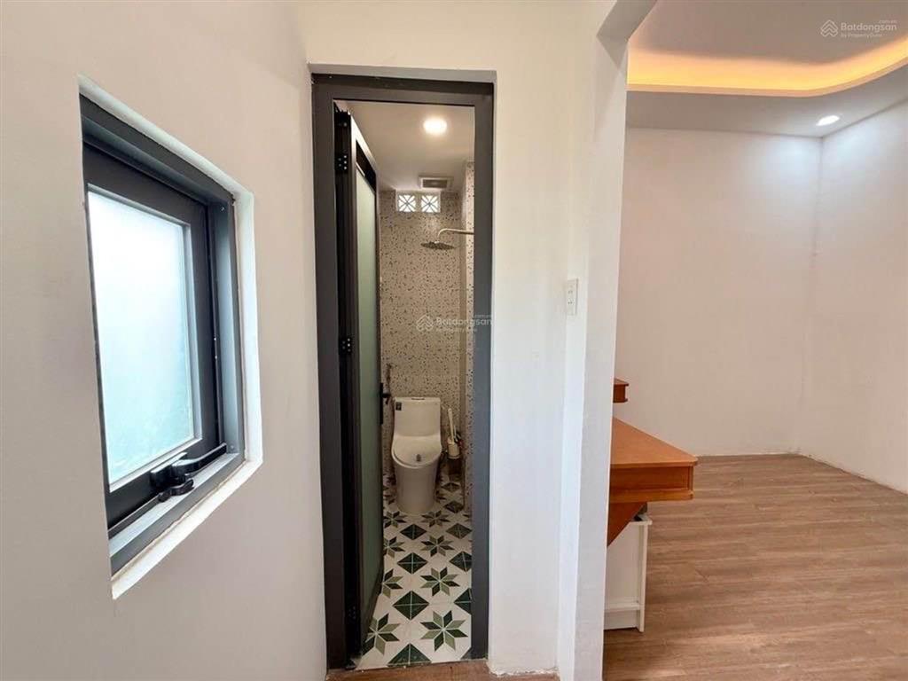 4.3 tỷ nhà 2 tầng mới ở ngay hẻm xe hơi trường lưu long trường
