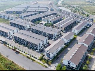 Chính chủ cần bán căn liền kề beomes đẹp không lỗi lầm, giá tốt