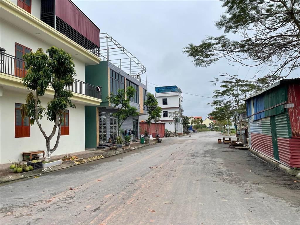 Chính chủ gửi bán lô đất tđc bắc sông cấm khu a 60m2 giá 3,5 tỷ