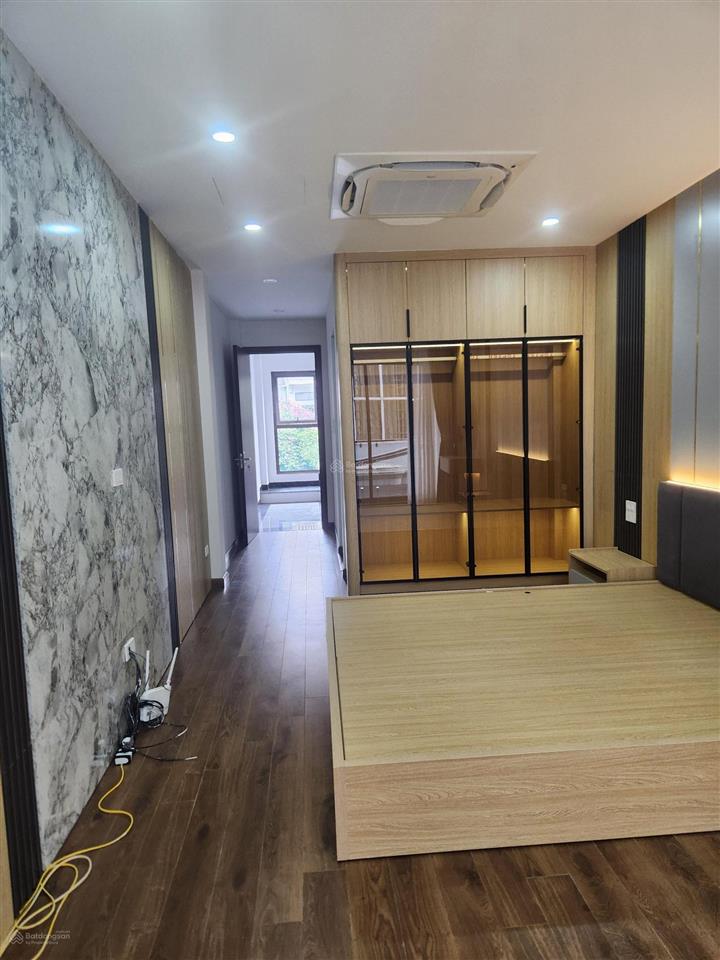 Tôi bán đất tđc ngọc thụy, lb lô góc dt 115m, mt 20m,đg17m view công viên, via hè to kdoanh 39,x tỷ