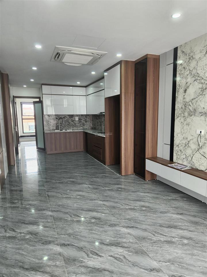 Tôi bán đất tđc ngọc thụy, lb lô góc dt 115m, mt 20m,đg17m view công viên, via hè to kdoanh 39,x tỷ