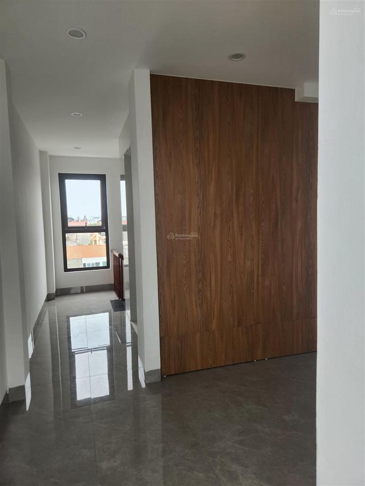 Tôi bán đất tđc ngọc thụy, lb lô góc dt 115m, mt 20m,đg17m view công viên, via hè to kdoanh 39,x tỷ