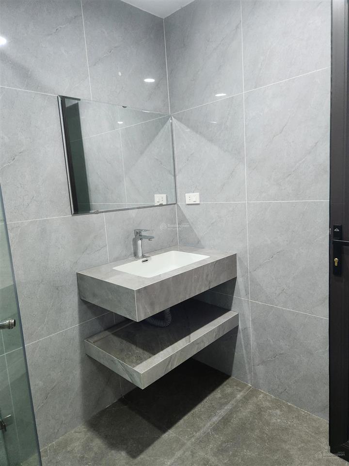 Tôi bán đất tđc ngọc thụy, lb lô góc dt 115m, mt 20m,đg17m view công viên, via hè to kdoanh 39,x tỷ