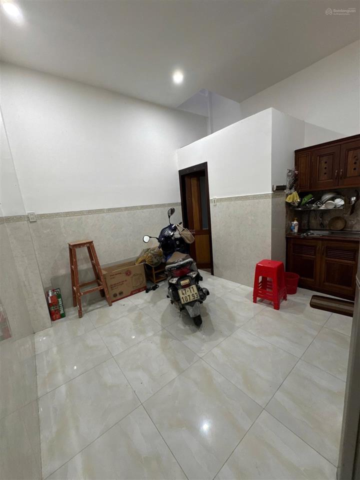 Bán nhà đường b6 kđt vcn phước hải giá 6,25 tỷ nha trang