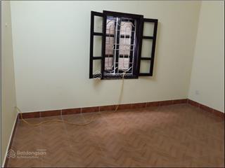 Chính chủ  nhà ngõ phố hạ yên  yên hòa  cầu giấy cho vợ chồng trẻ thuê