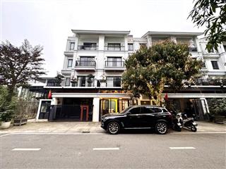 Bán nhà đan phượng, 104m 4 tầng mặt tiền 8m vỉa hè oto tránh đối diện vincome