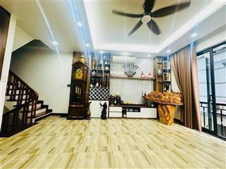 Nhà gần đường tố hữu. diện tích 30m2 xây 4 tầng. oto vào nhà. giá 7,8 tỷ