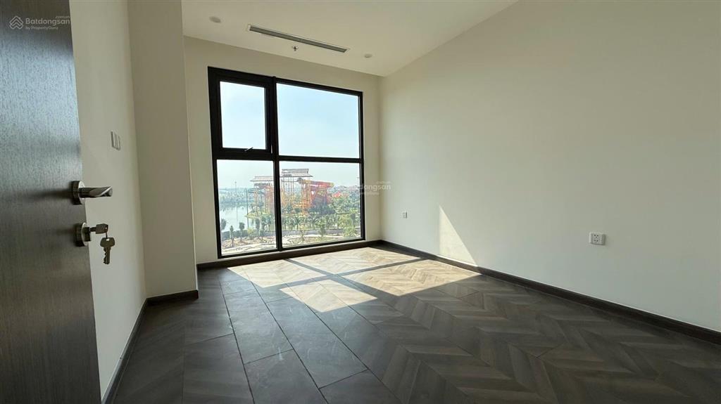 Bán căn 1pn new 100% view sông tầng cao giá 3,532 allin  xem nhà 0934 050 ***