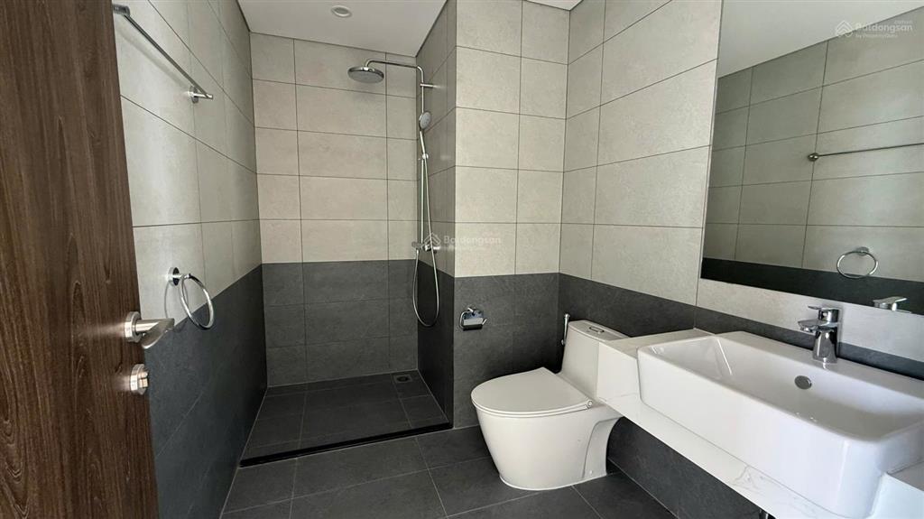 Bán căn 1pn new 100% view sông tầng cao giá 3,532 allin  xem nhà 0934 050 ***