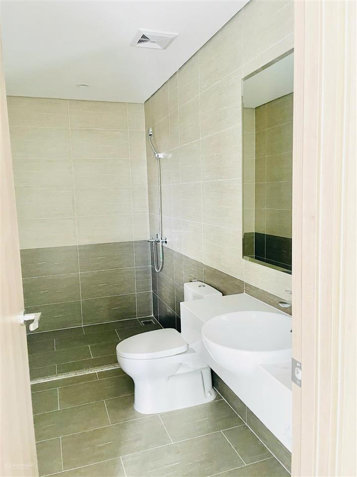 Bán giá chuyển nhượng 3pn tầng thấp nhà mới chủ đầu tư 100%  xem nhà thực tế 0934 050 ***