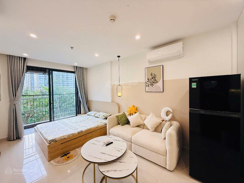 Siêu đẹp căn studio có bancon riêng view trực diện hồ bơi giá 1ty9 allin xem nhà  0934 05/07/95