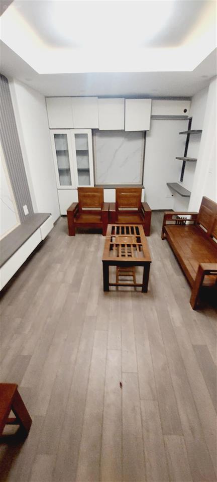 Bán gấp nhà quang trung, gần ô tô, sau nhà mặt phố 35m2 x5t chỉ 7.3 tỷ.