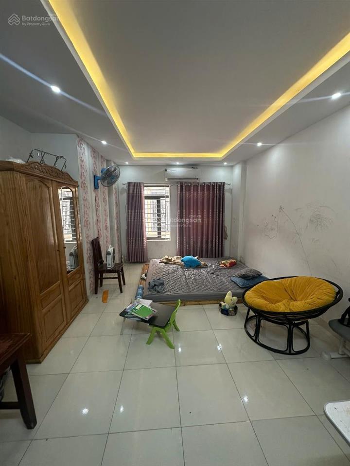 Bán nhanh nhà phố xốm gần đh đại nam gần ô tô 38m2 x5t giá 5.6 tỷ.