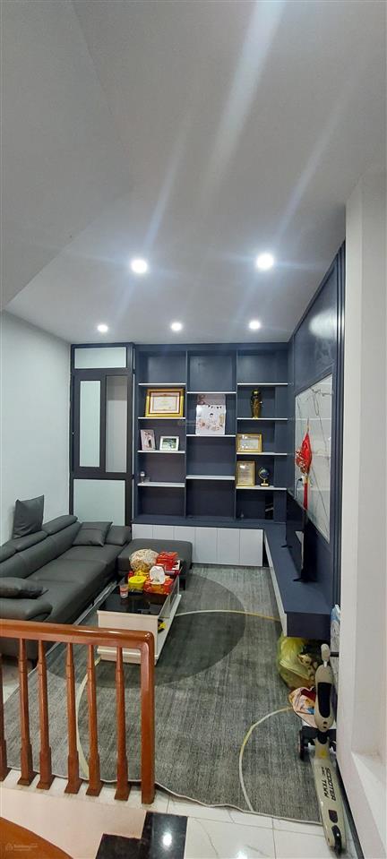 Bán gấp nhà hà đông 5 tầng dân xây gần ô tô 35m2 giá 5.6 tỷ