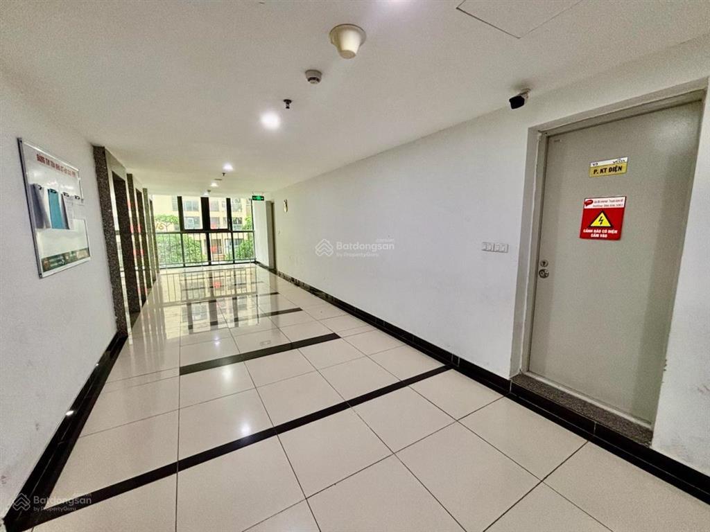 Bán gấp căn hộ cc phun nội thất đẹp 67m2 thông thủy, 2 phòng ngủ, 2wc, 2 ban công rộng nhỉnh 3 tỷ.